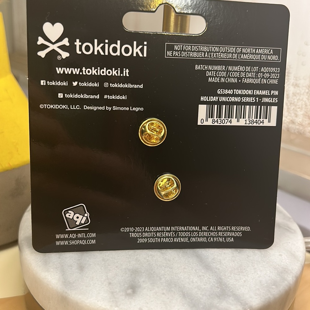 Tokidoki Pin - Picture 3 of 3